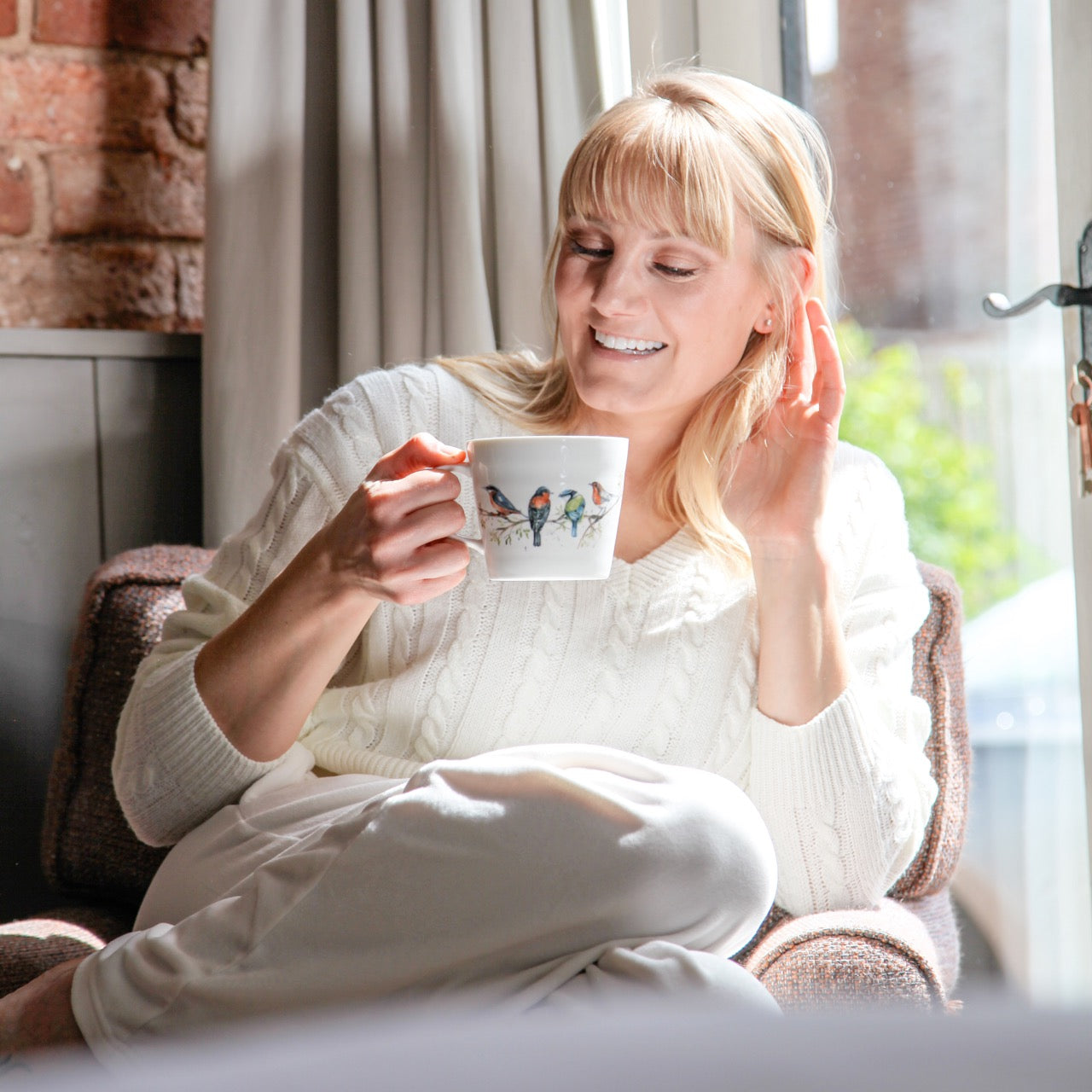 The Lookout – British Birds Design New Bone China Mug