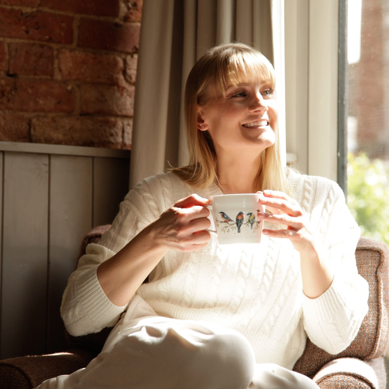 The Lookout – British Birds Design New Bone China Mug